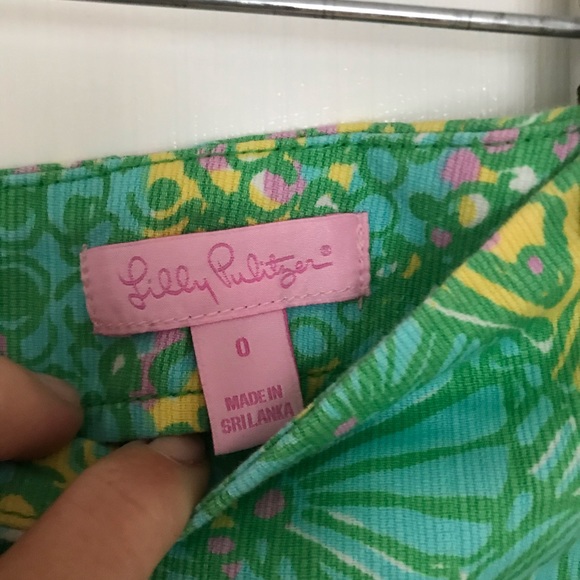 Lily Pulitzer size 0 printed shorts worn once - Picture 2 of 3